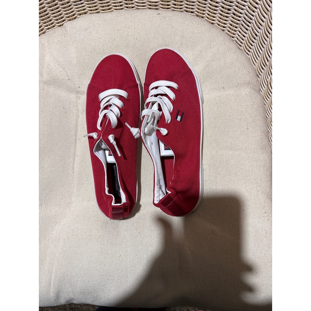Tommy Hilfiger Lomina Red Canvas Low Top Sneakers Womens 8M TWLOMINA-C